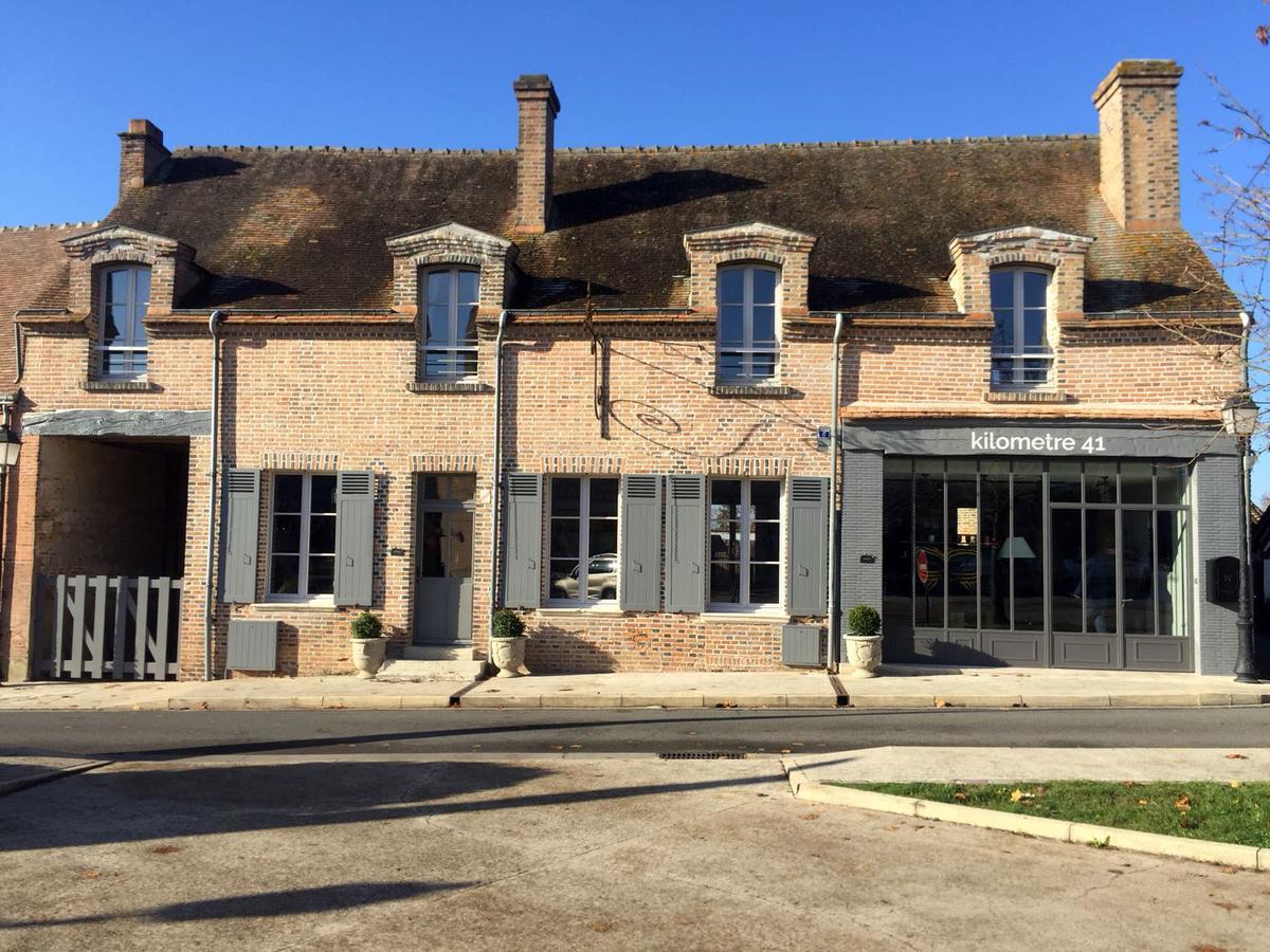Hotel Km 41 Chaumont-sur-Tharonne Exteriér fotografie